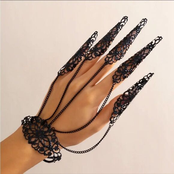 FINGER WRIST CHAIN BRACELET - Picture 1 of 2